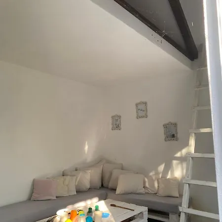La Familia Villa *